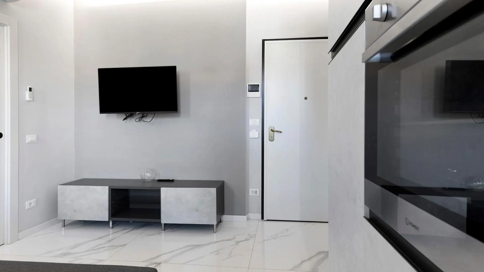 Dalma Apartment Peschiera del Garda 0*,  Italy